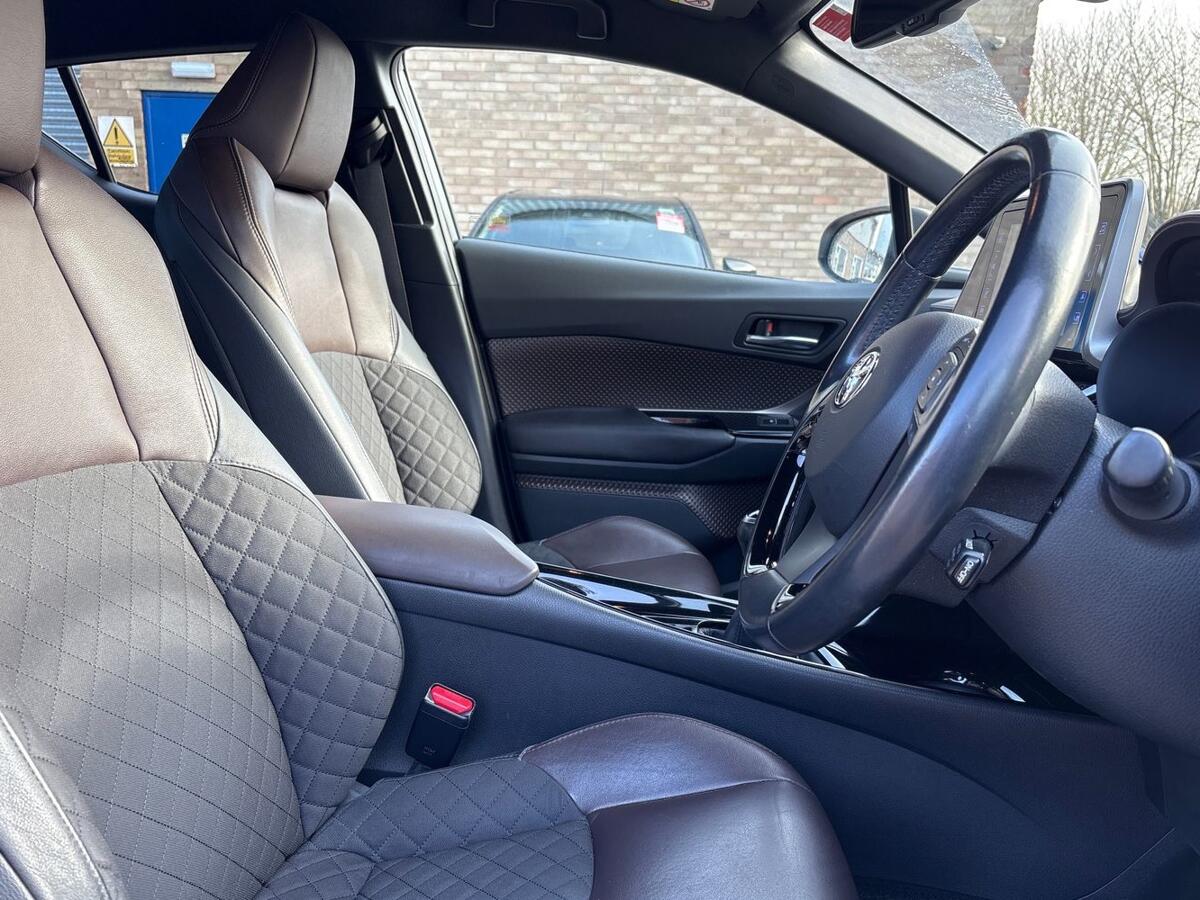 Used Toyota C-HR 2017 for sale - 77627045: Photo 13