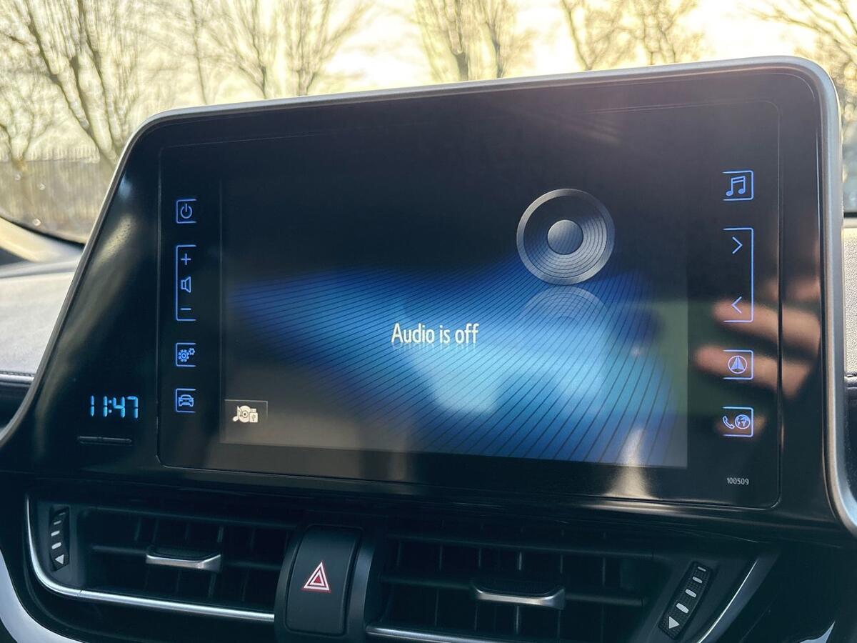 Used Toyota C-HR 2017 for sale - 77627045: Photo 19