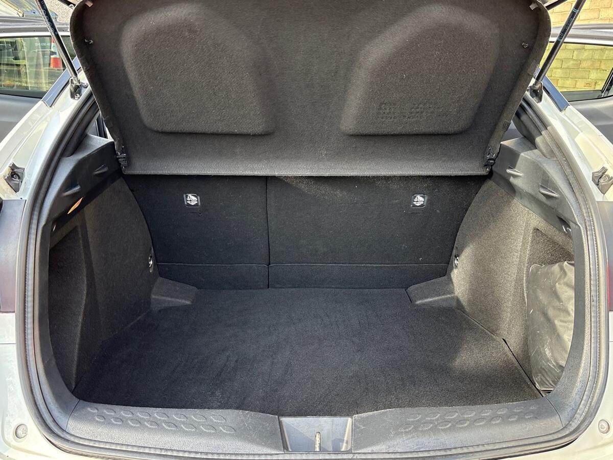 Used Toyota C-HR 2017 for sale - 77627045: Photo 29