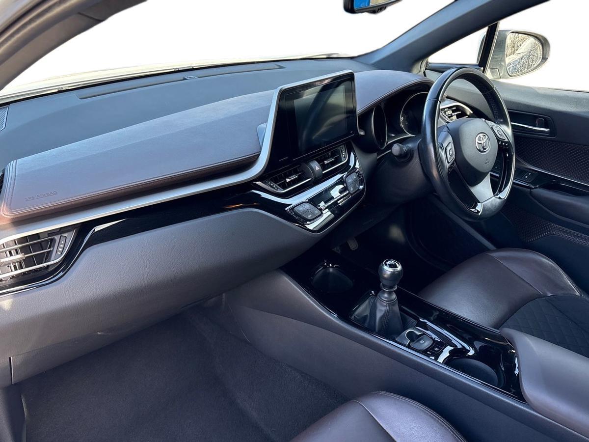 Used Toyota C-HR 2017 for sale - 77627045: Photo 9