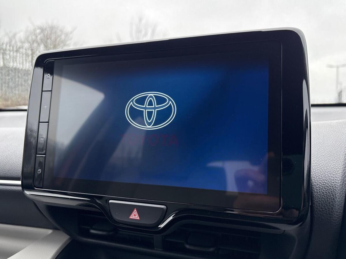 Used Toyota Yaris 2023 for sale - 77613726: Photo 11