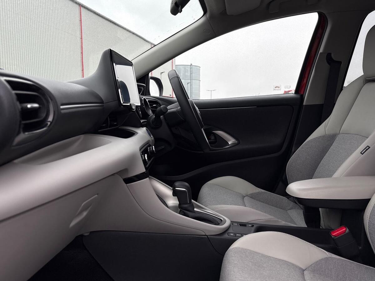 Used Toyota Yaris 2023 for sale - 77613726: Photo 18