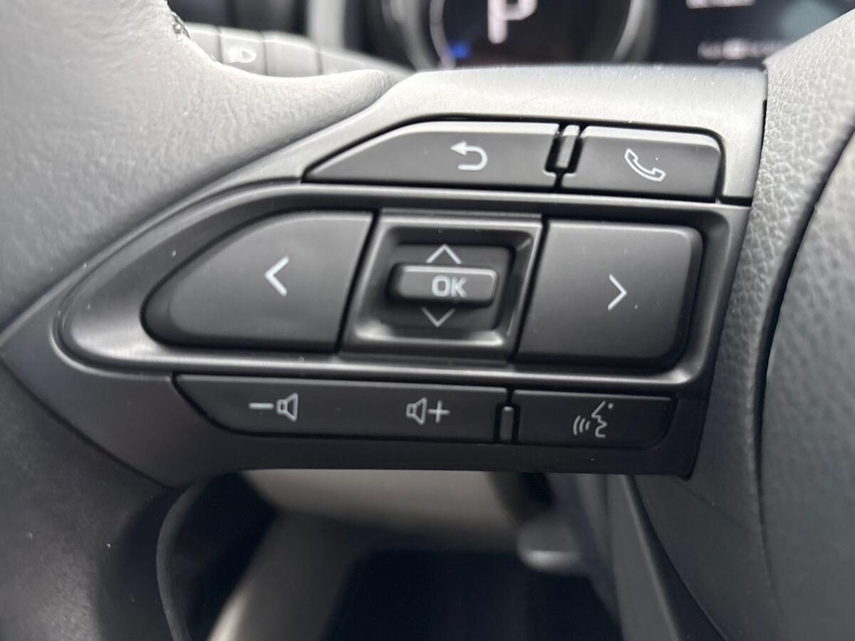 Used Toyota Yaris 2023 for sale - 77613726: Photo 25