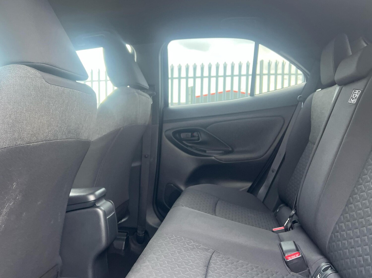 Used Toyota Yaris 2022 for sale - 76154331: Photo 12