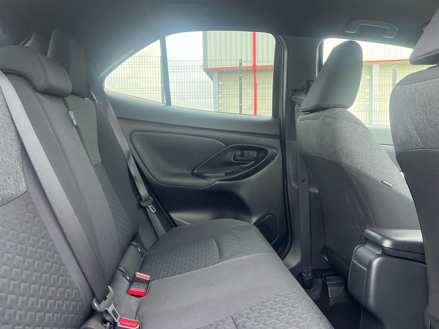 Used Toyota Yaris 2022 for sale - 76154331: Photo 13