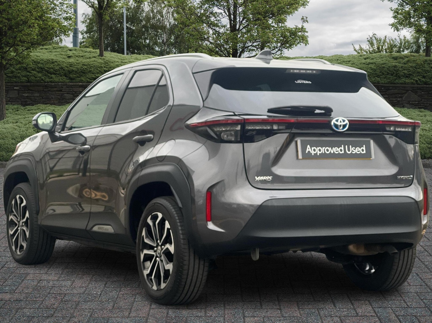 Used Toyota Yaris 2022 for sale - 76154331: Photo 2