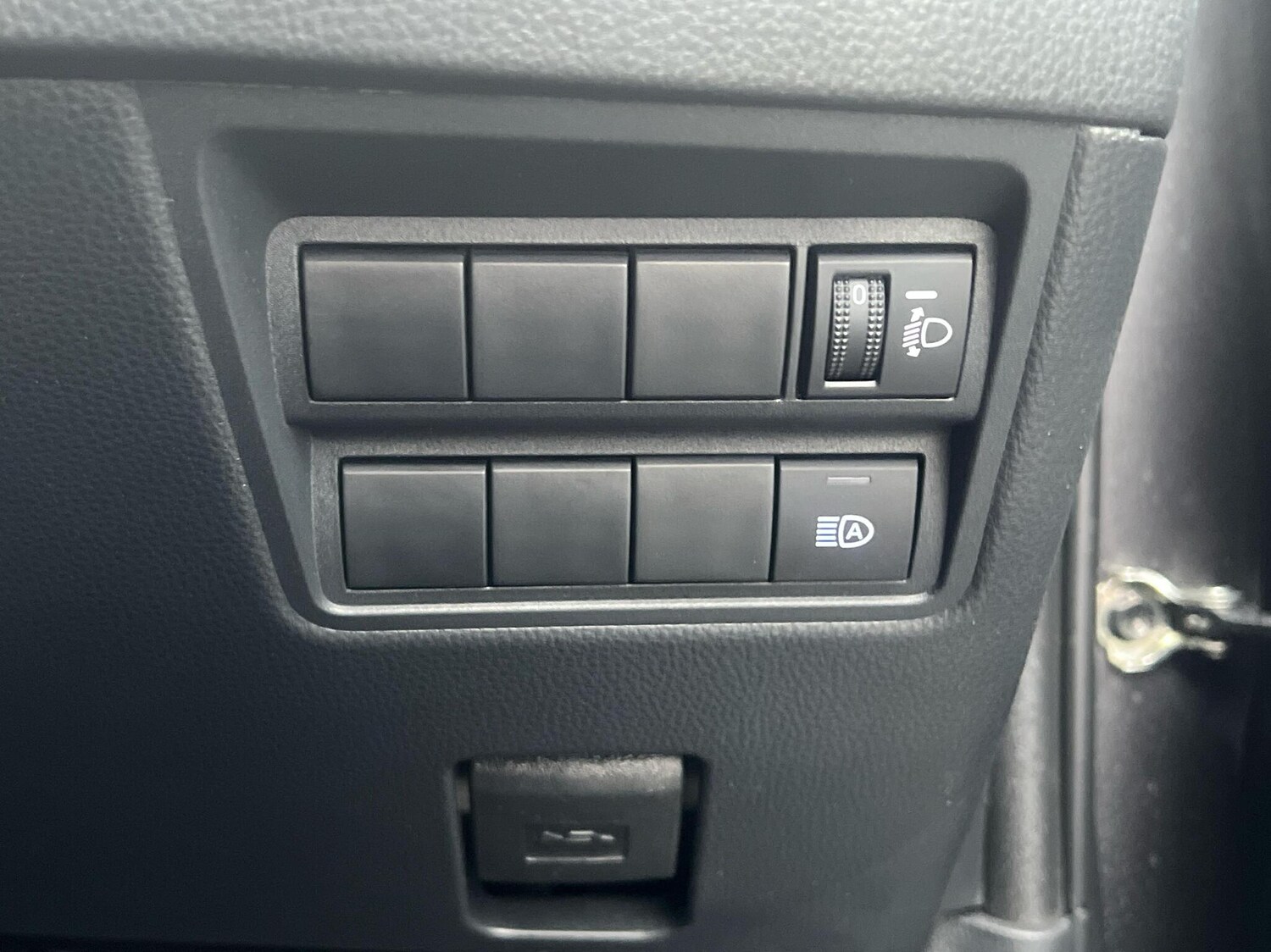 Used Toyota Yaris 2022 for sale - 76154331: Photo 24