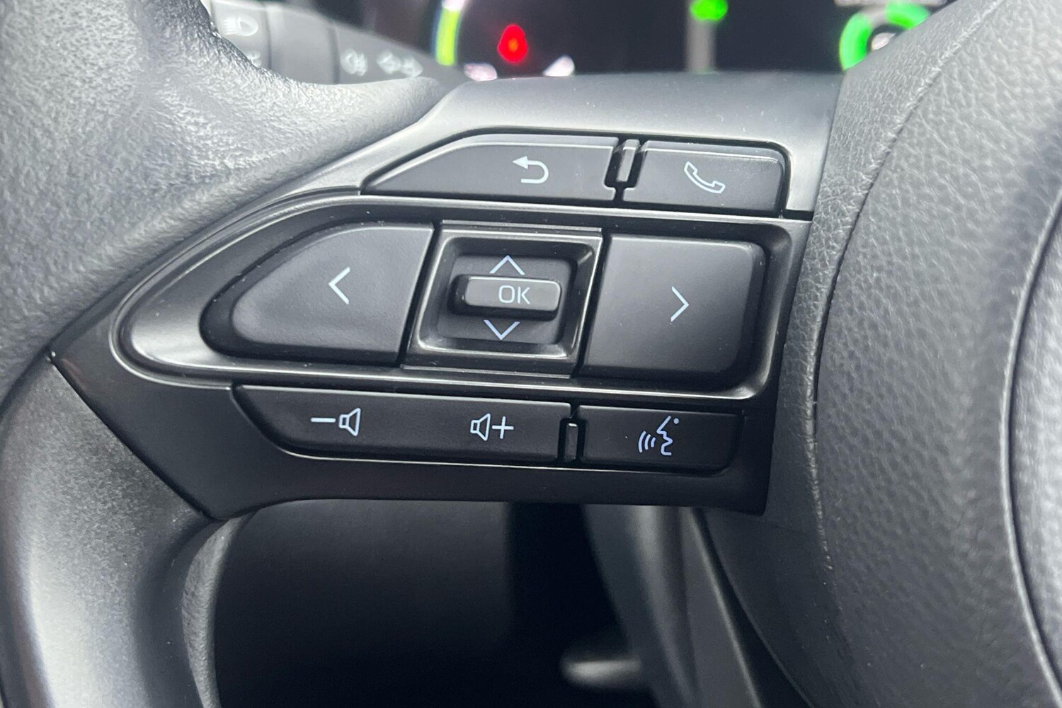 Used Toyota Yaris 2022 for sale - 76154331: Photo 34