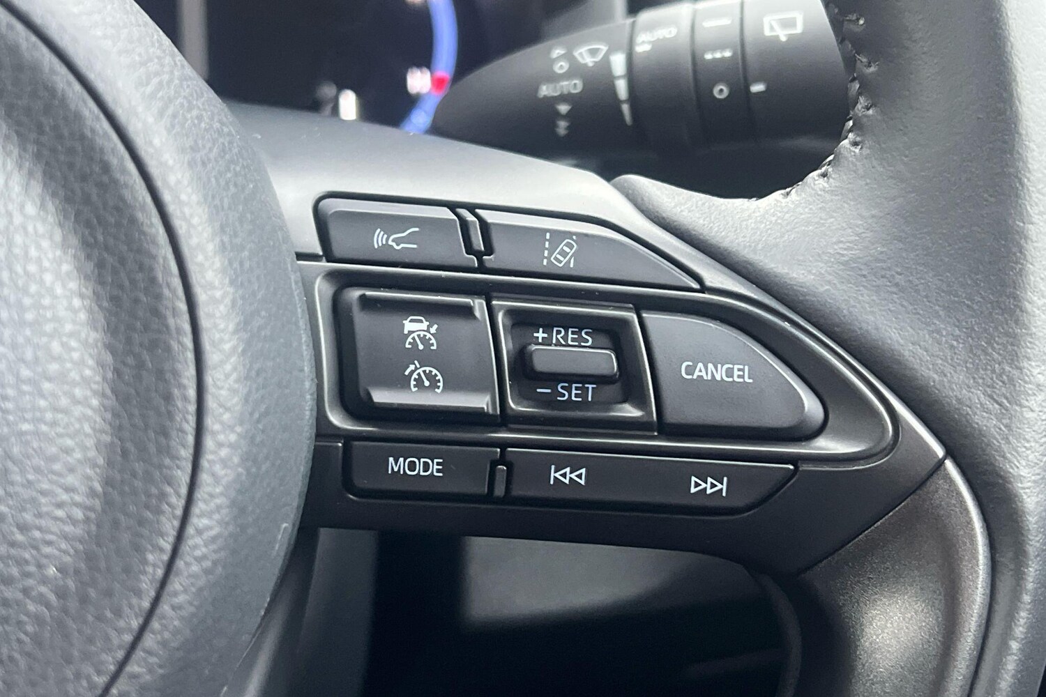 Used Toyota Yaris 2022 for sale - 76154331: Photo 35