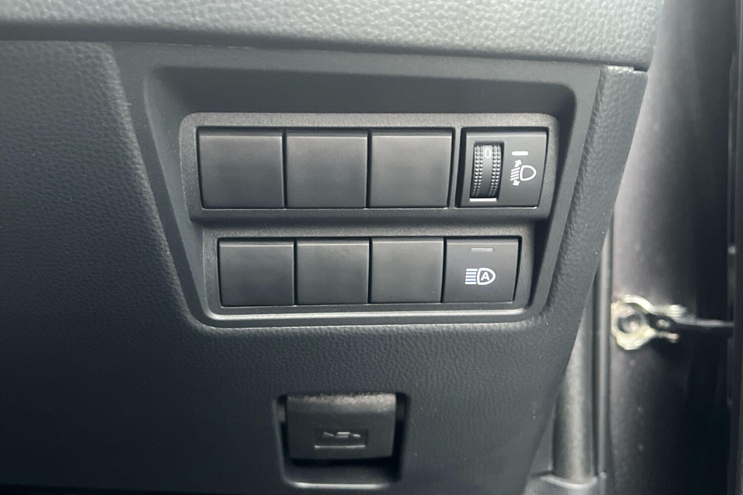 Used Toyota Yaris 2022 for sale - 76154331: Photo 39