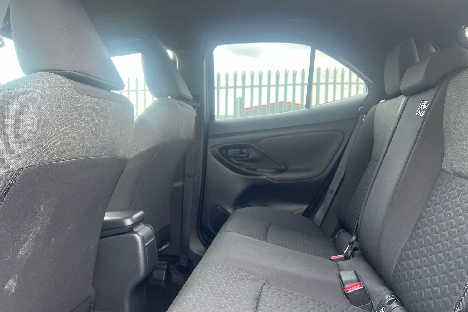 Used Toyota Yaris 2022 for sale - 76154331: Photo 43