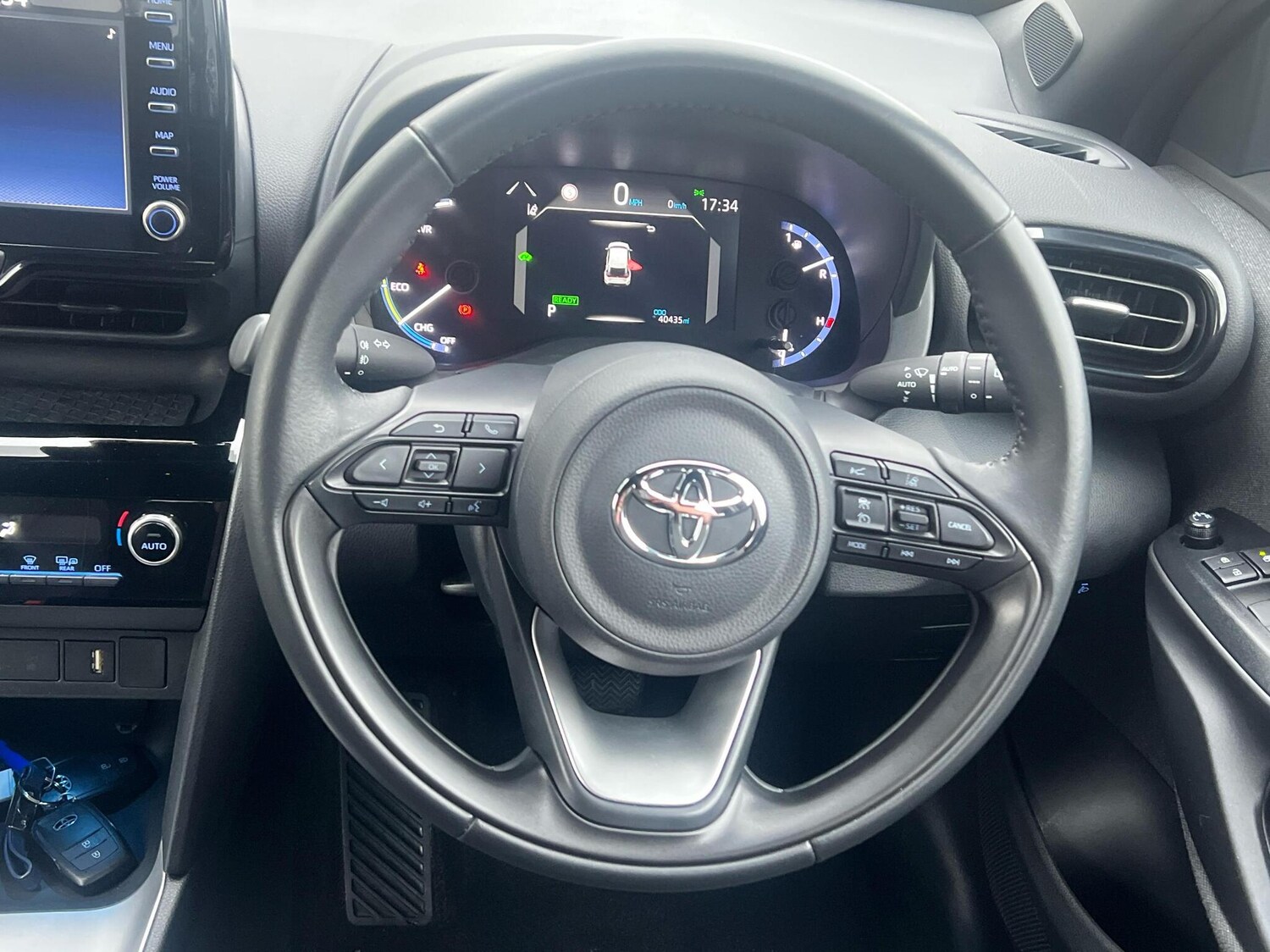 Used Toyota Yaris 2022 for sale - 76154331: Photo 8