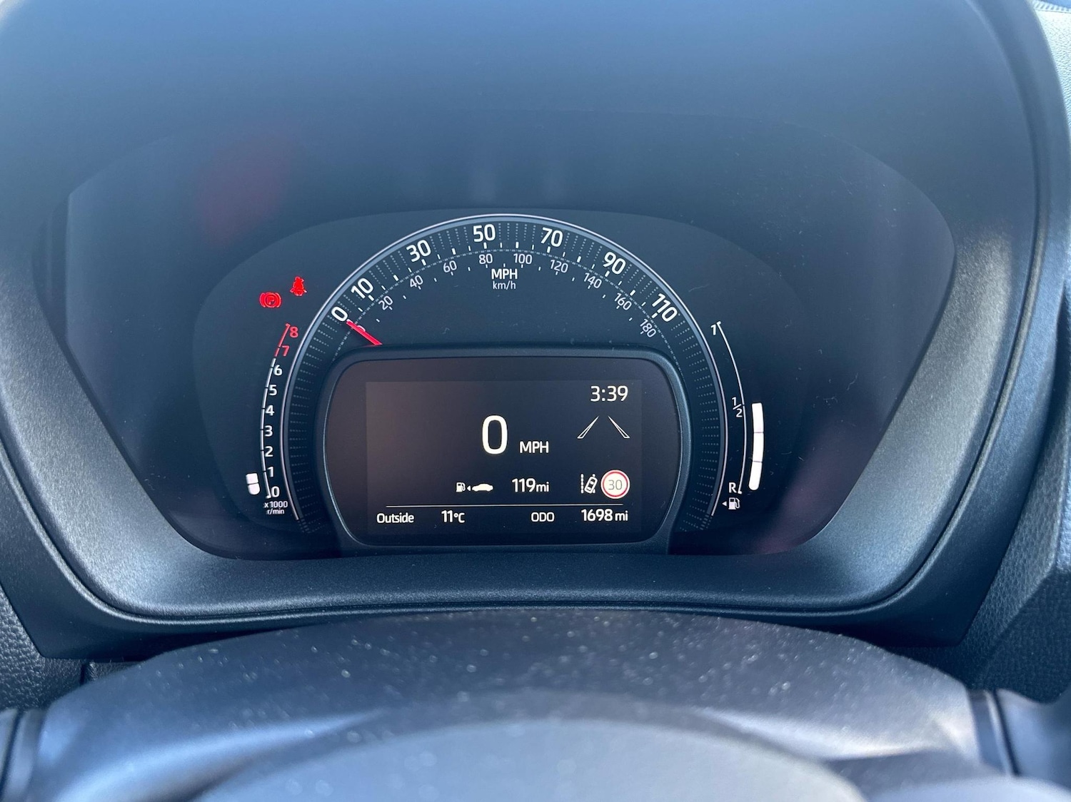 Used Toyota Aygo X 2024 for sale - 76190649: Photo 8