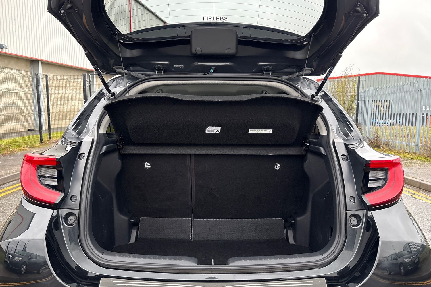 Used Toyota Yaris 2021 for sale - 77280571: Photo 10