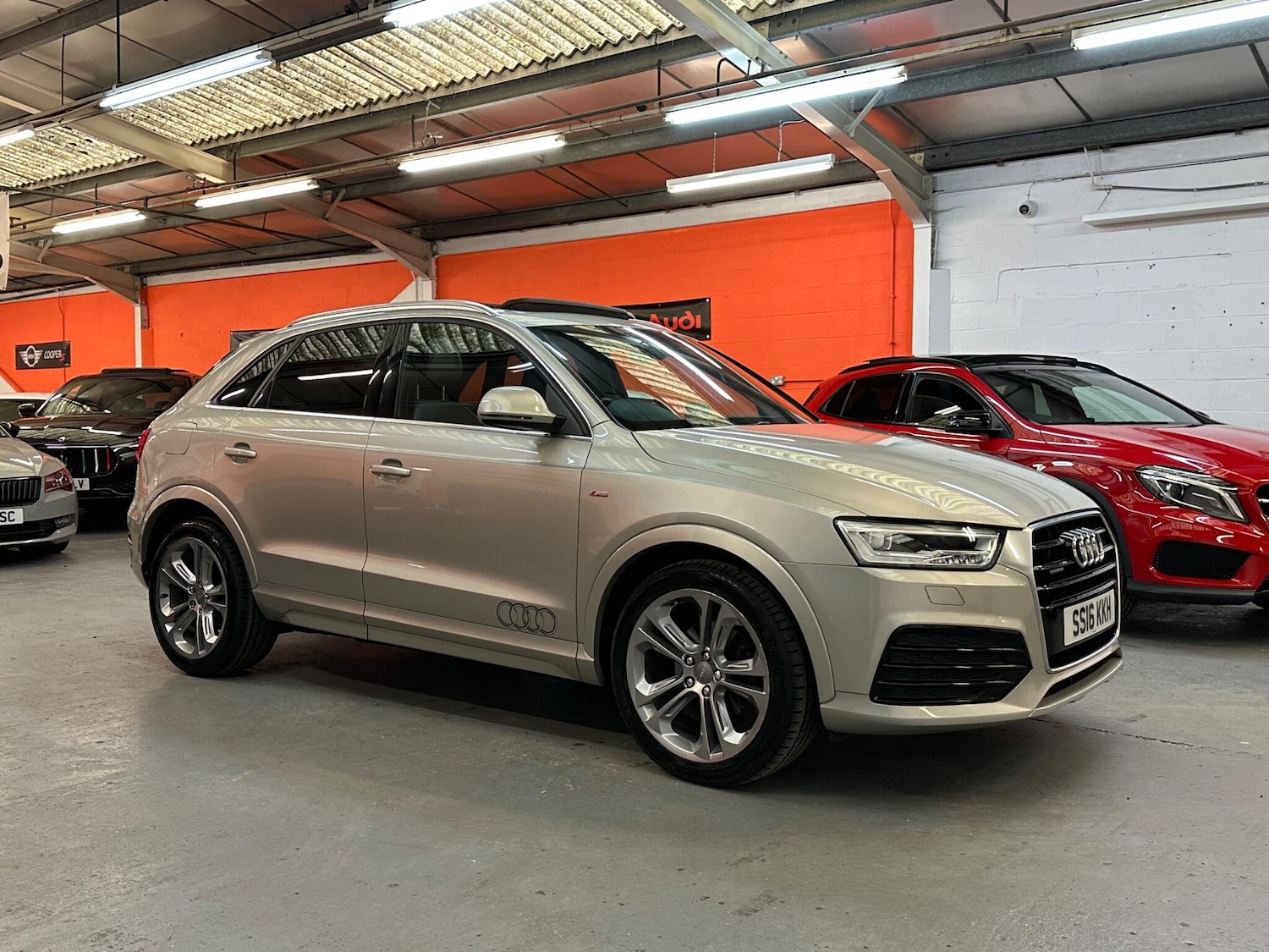 Used Audi Q3 2016 for sale - 77597810: Photo 2
