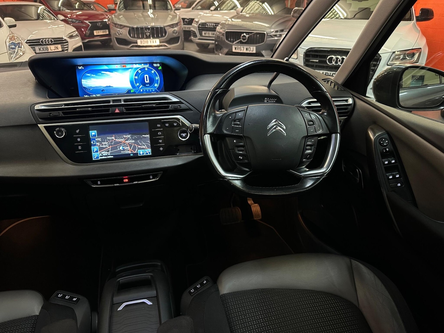 Used Citroen Grand C4 Picasso 2015 for sale - 77798909: Photo 45