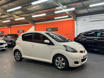 Used Toyota AYGO 2011 for sale - 76446690: Photo