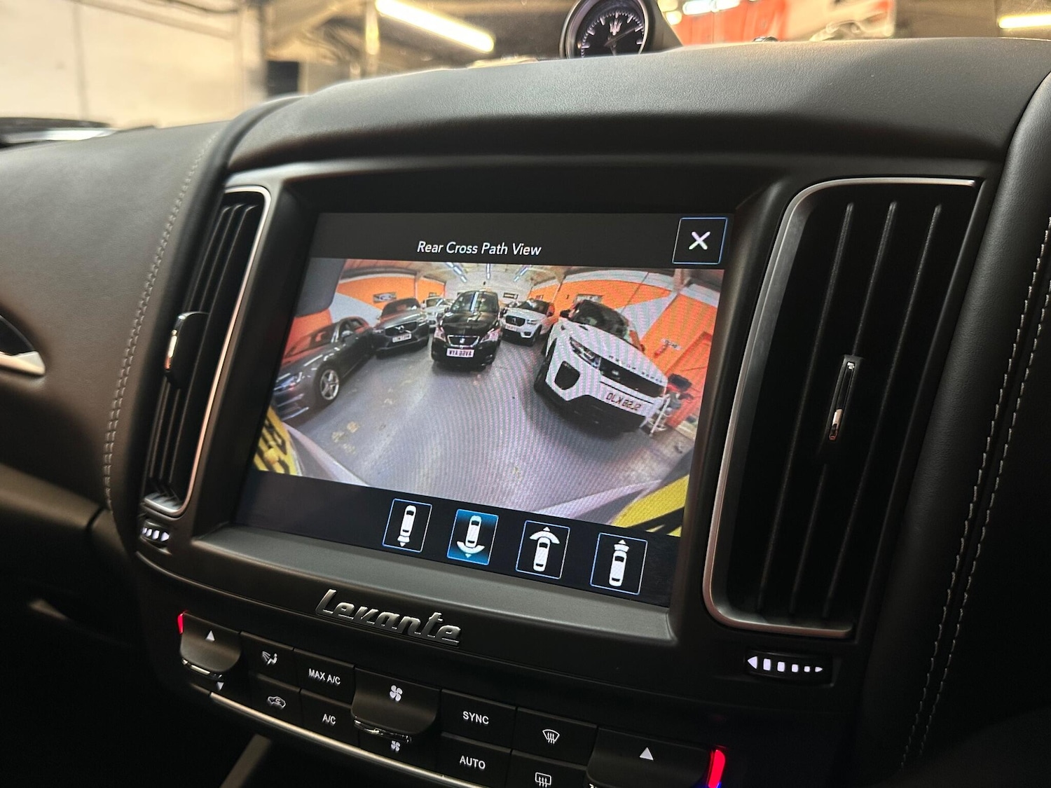 Used Maserati Levante 2018 for sale - 76485539: Photo 26