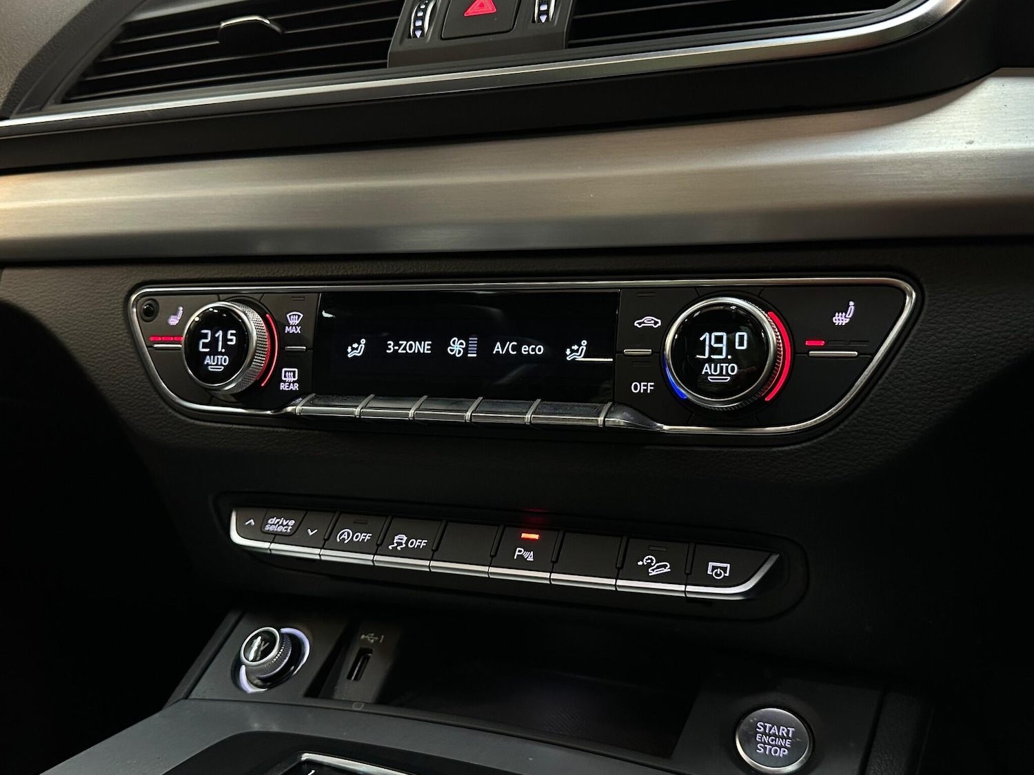 Used Audi Q5 2019 for sale - 76084830: Photo 30