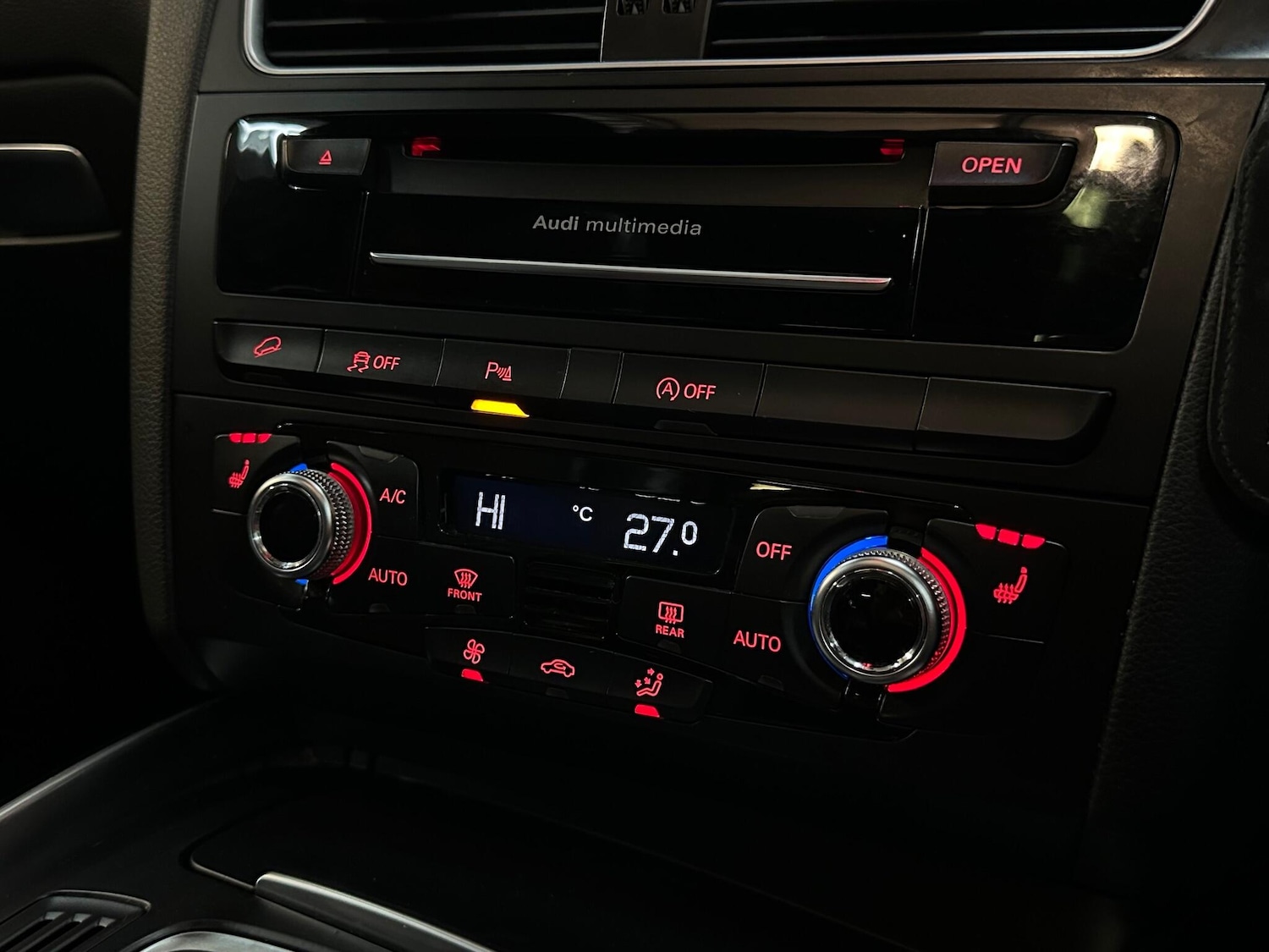 Used Audi Q5 2016 for sale - 76887436: Photo 25