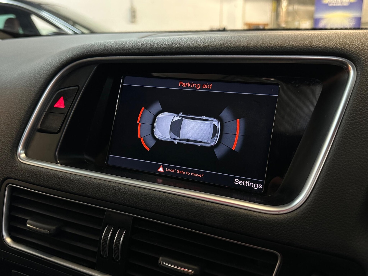 Used Audi Q5 2016 for sale - 76887436: Photo 26