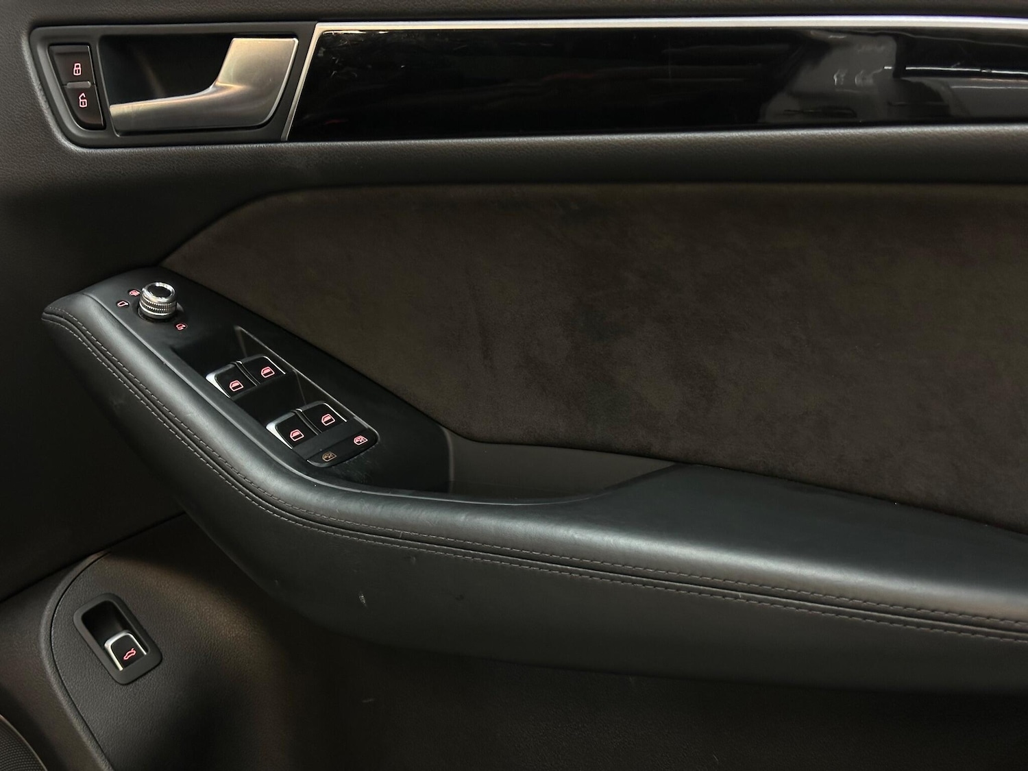 Used Audi Q5 2016 for sale - 76887436: Photo 34