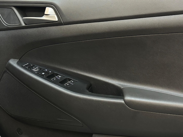 Used Hyundai TUCSON 2017 for sale - 76166379: Photo 36