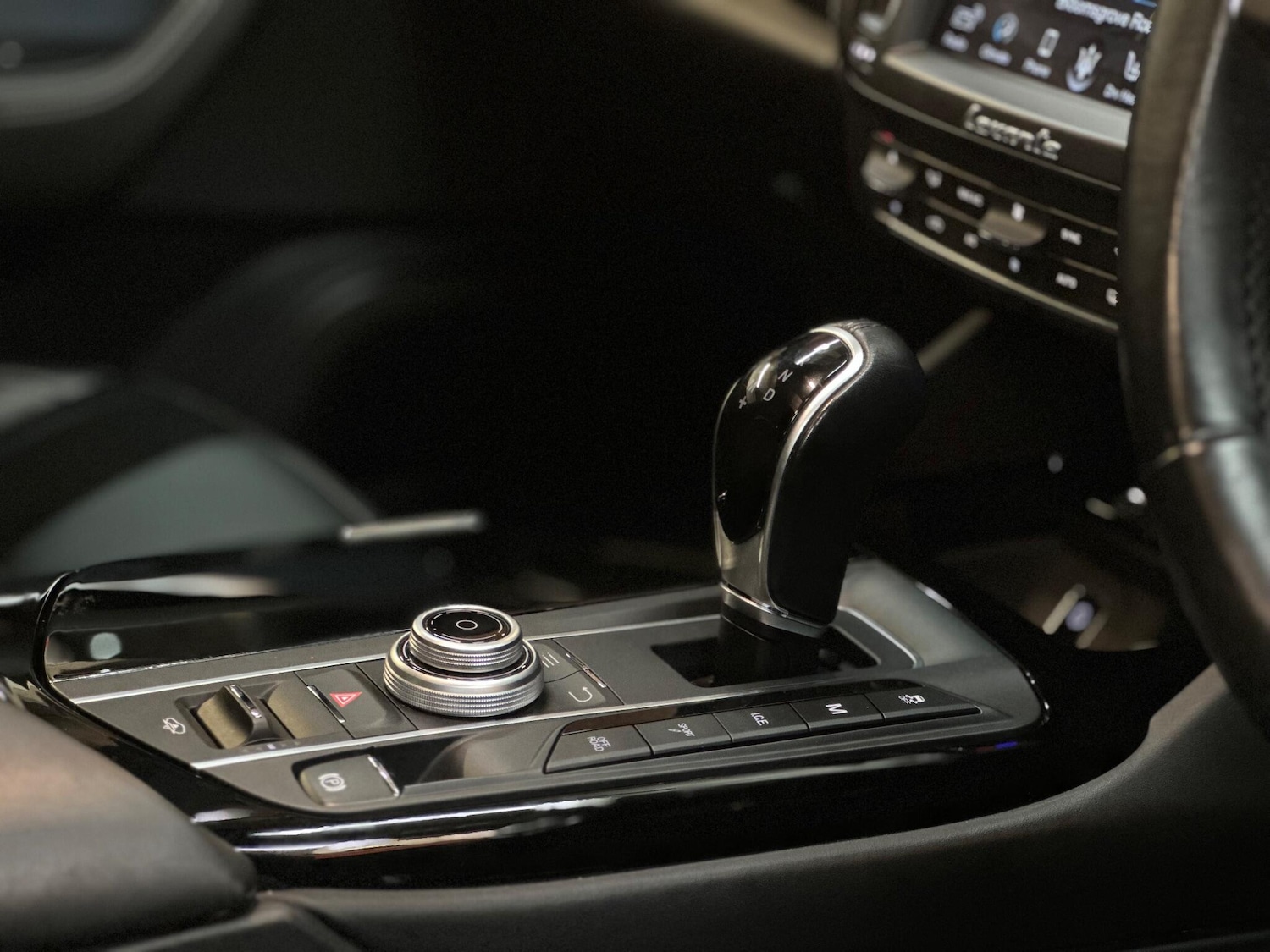 Used Maserati Levante 2018 for sale - 76995509: Photo 24