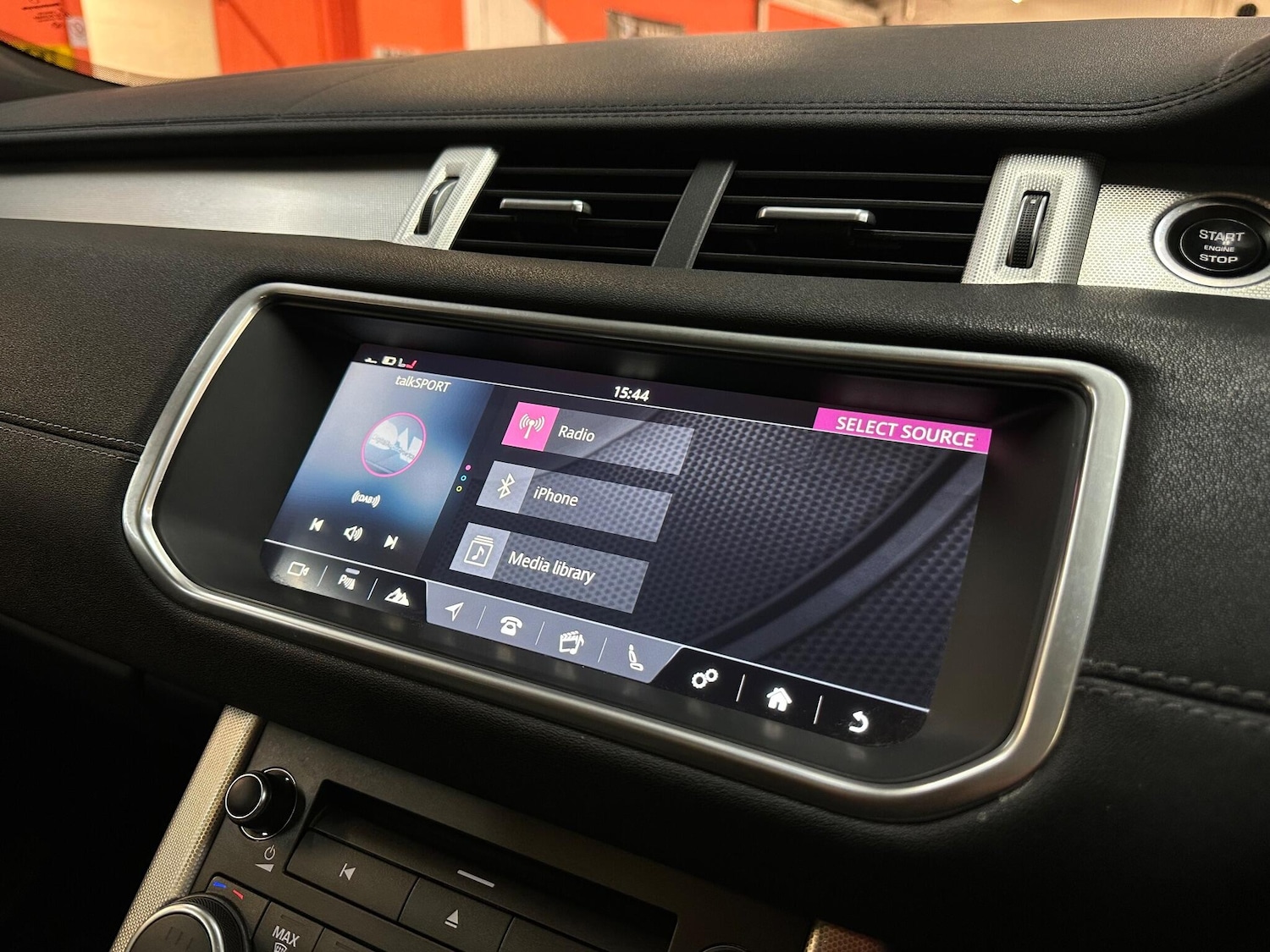 Used Land Rover Range Rover Evoque 2017 for sale - 76953568: Photo 28