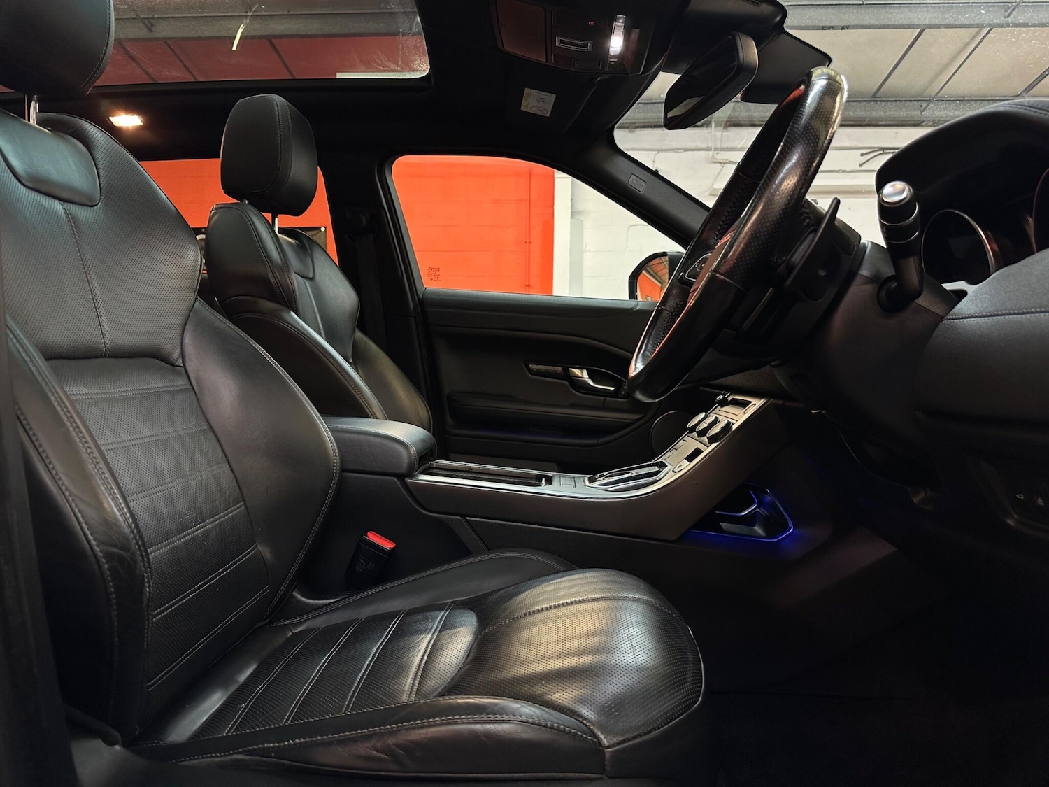 Used Land Rover Range Rover Evoque 2018 for sale - 77705177: Photo 10