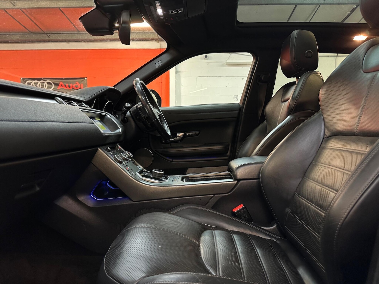 Used Land Rover Range Rover Evoque 2018 for sale - 77705177: Photo 13