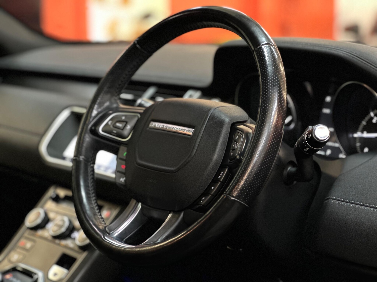 Used Land Rover Range Rover Evoque 2018 for sale - 77705177: Photo 30