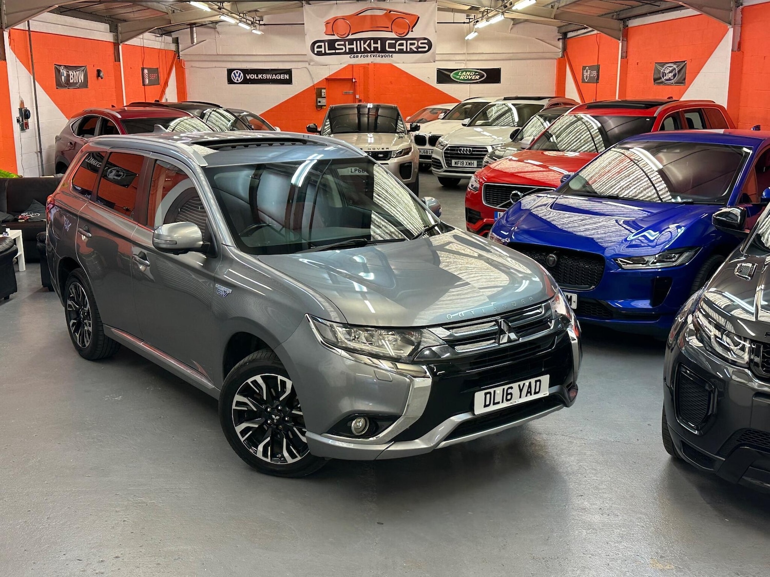 Used Mitsubishi Outlander 2016 for sale - 76166707: Photo 2