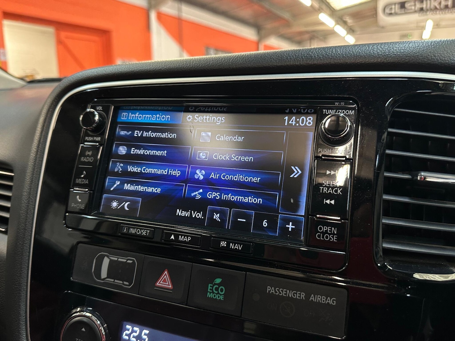 Used Mitsubishi Outlander 2016 for sale - 76166707: Photo 27