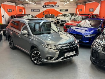 Used Mitsubishi Outlander 2016 for sale - 76166707: Photo 2