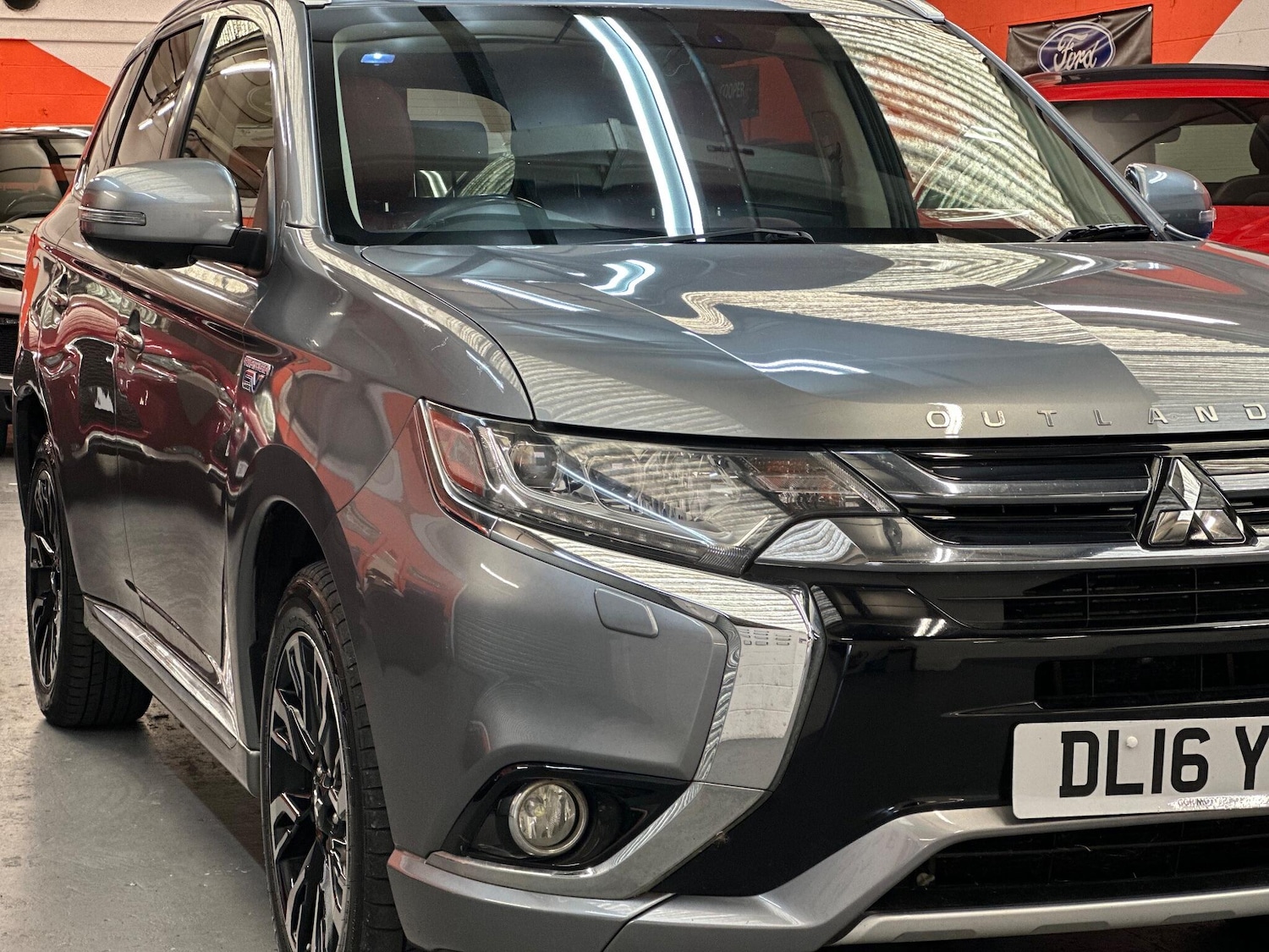 Used Mitsubishi Outlander 2016 for sale - 76166707: Photo 40