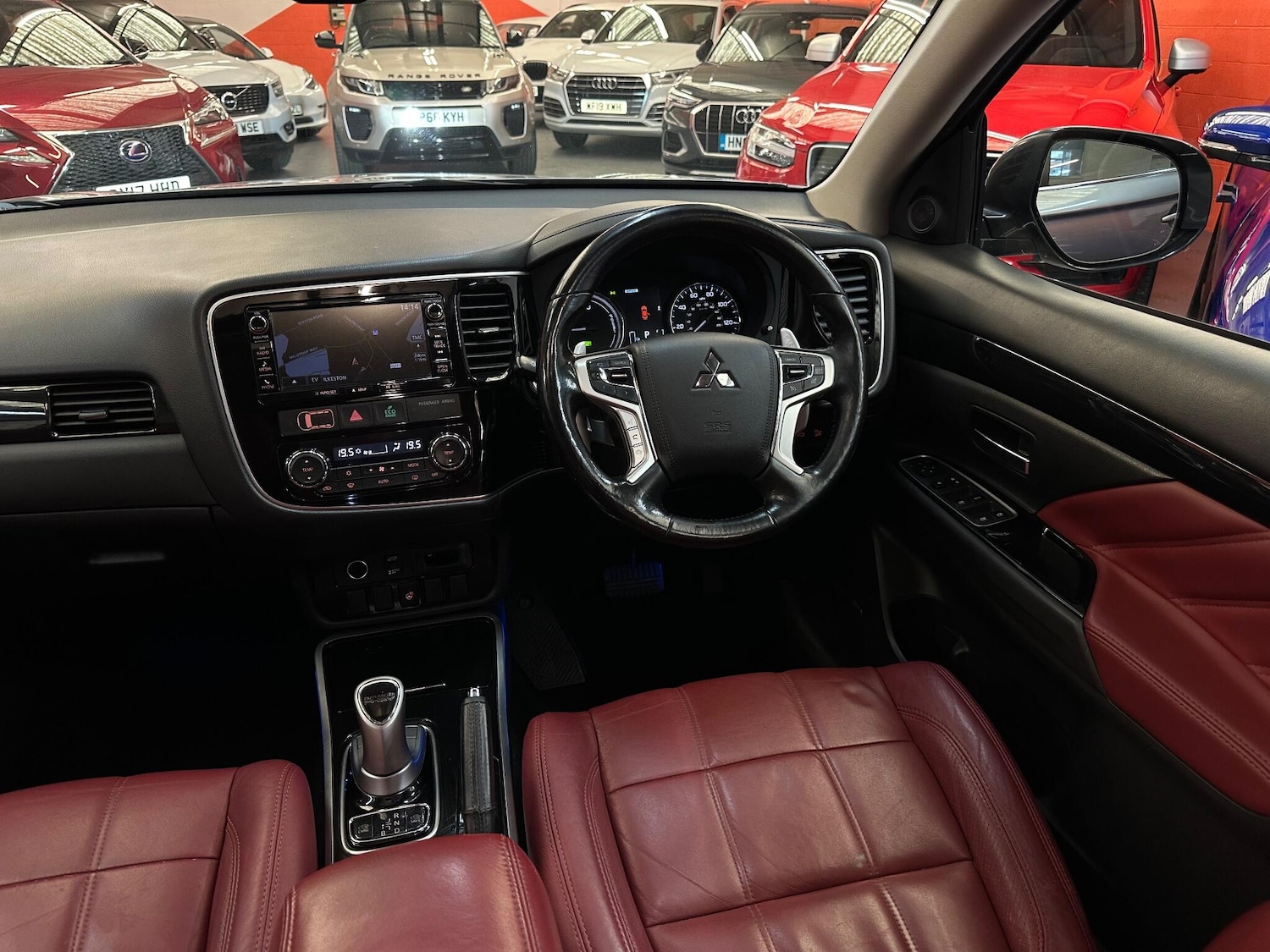 Used Mitsubishi Outlander 2016 for sale - 76166707: Photo 45