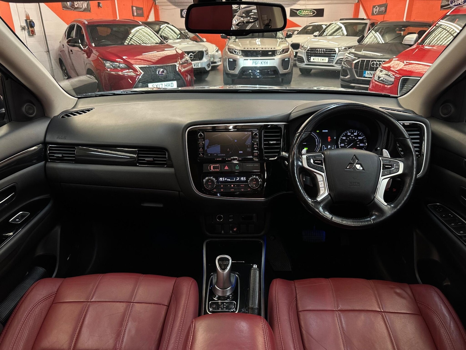 Used Mitsubishi Outlander 2016 for sale - 76166707: Photo 46