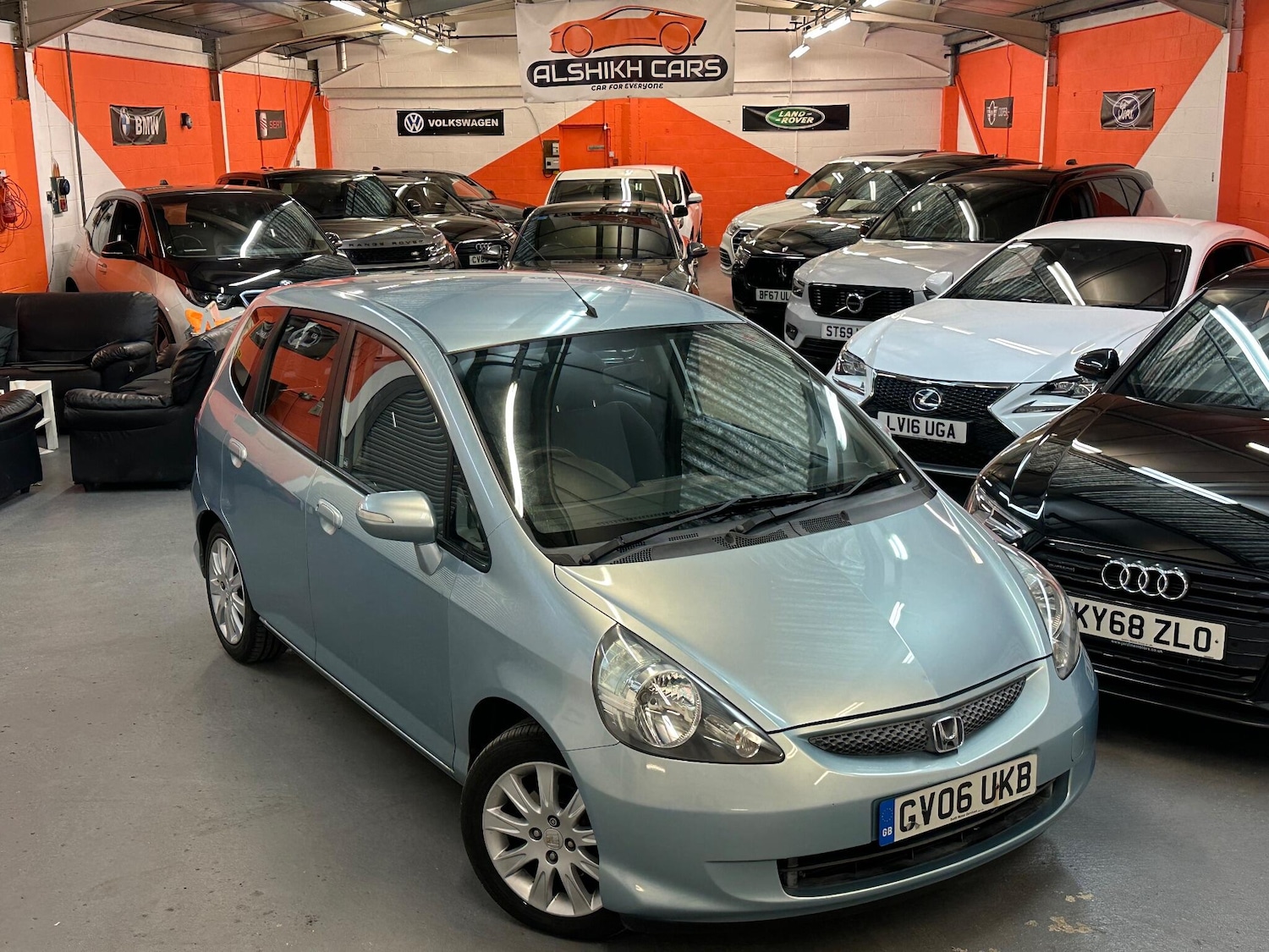 Used Honda Jazz 2006 for sale - 77330373: Photo 2