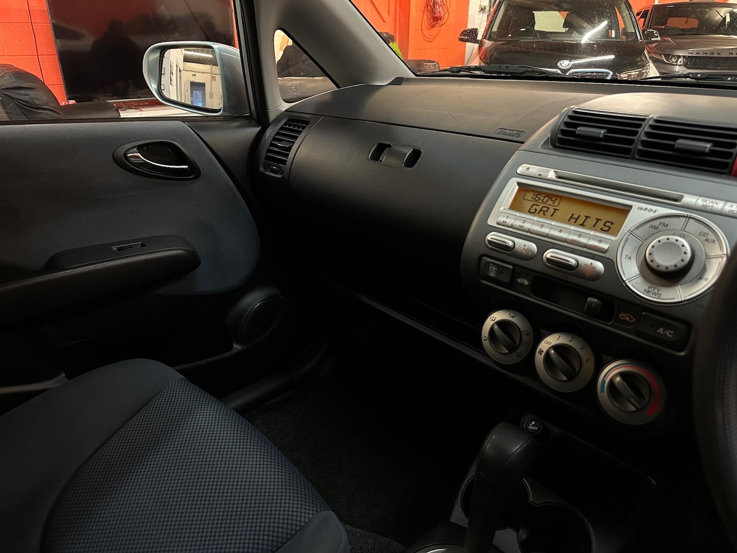 Used Honda Jazz 2006 for sale - 77330373: Photo 21