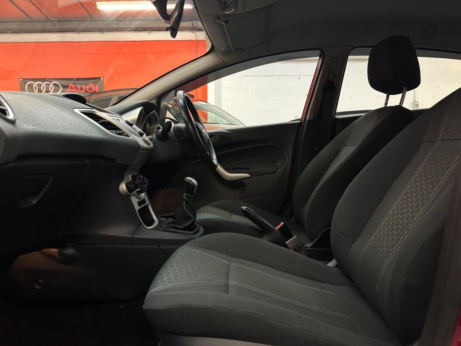 Used Ford Fiesta 2009 for sale - 76409071: Photo 13