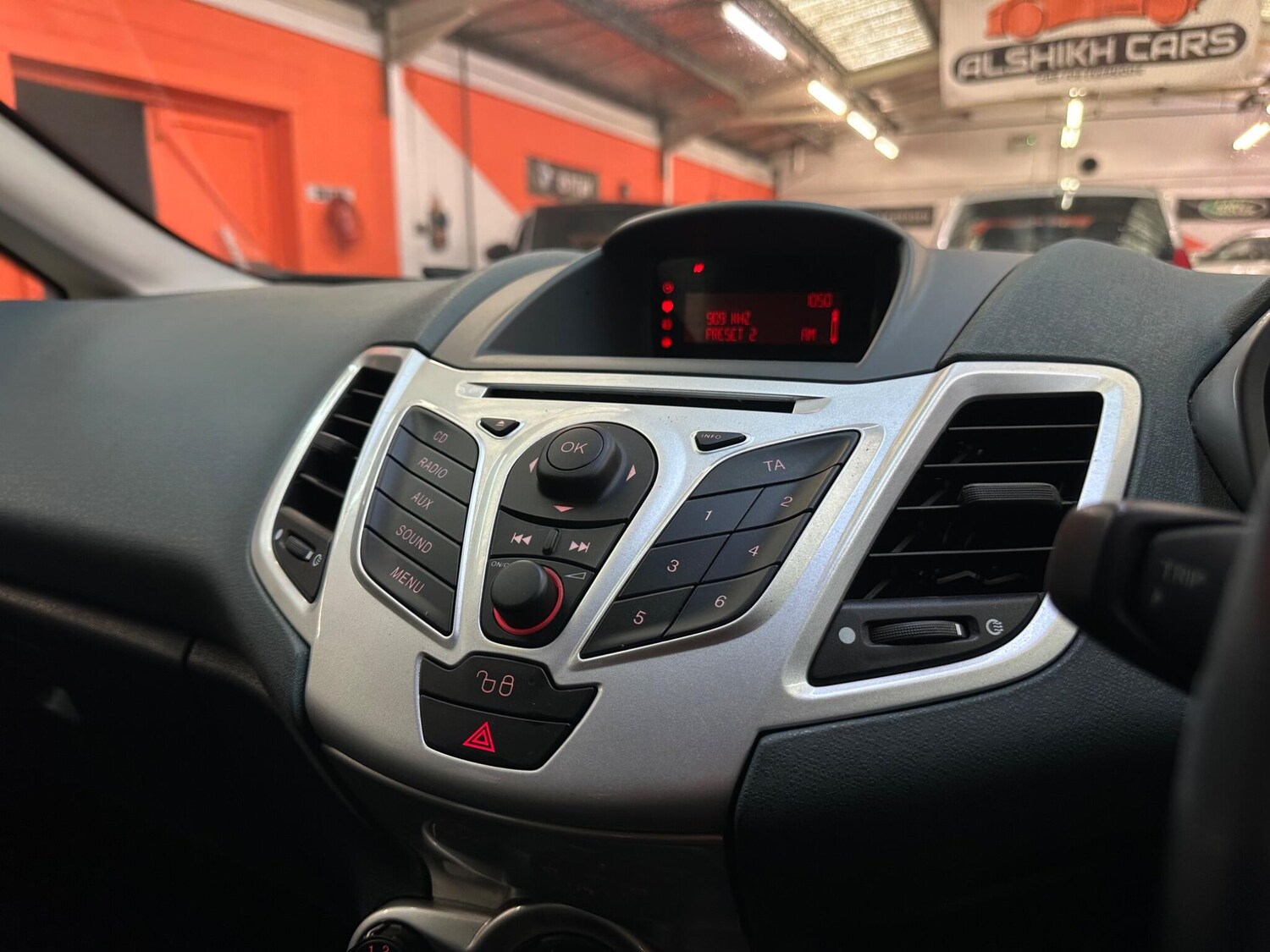 Used Ford Fiesta 2009 for sale - 76409071: Photo 24