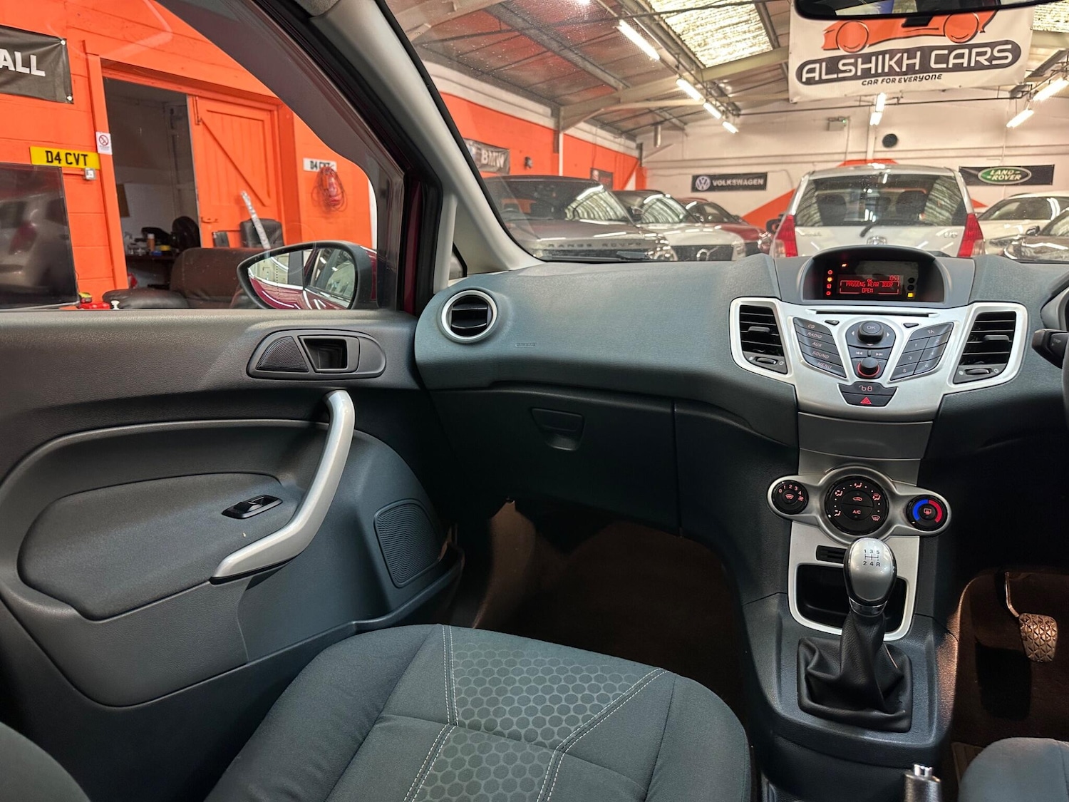 Used Ford Fiesta 2009 for sale - 76409071: Photo 37