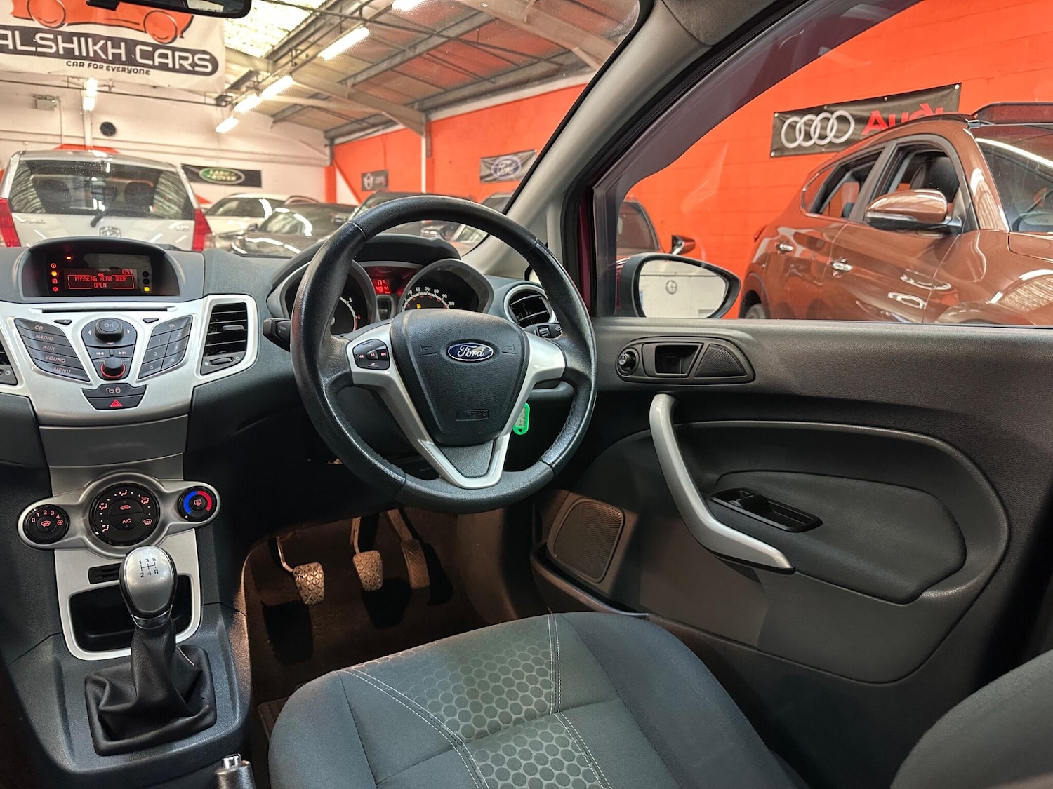 Used Ford Fiesta 2009 for sale - 76409071: Photo 38