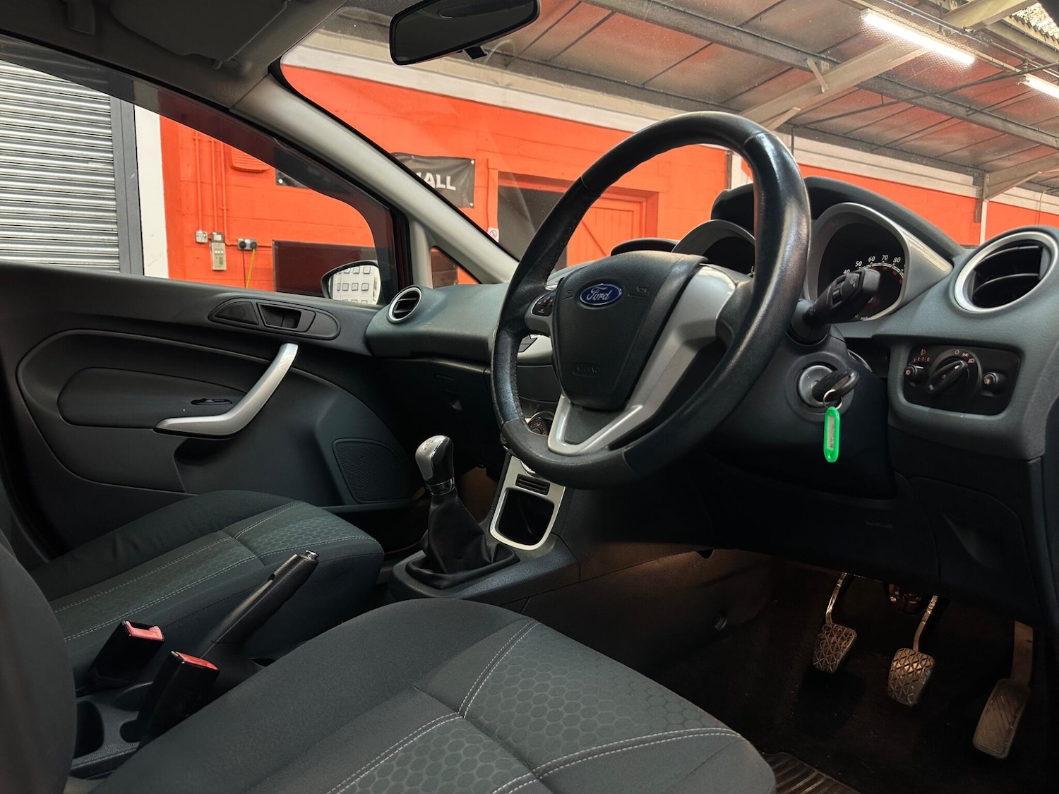 Used Ford Fiesta 2009 for sale - 76409071: Photo 9