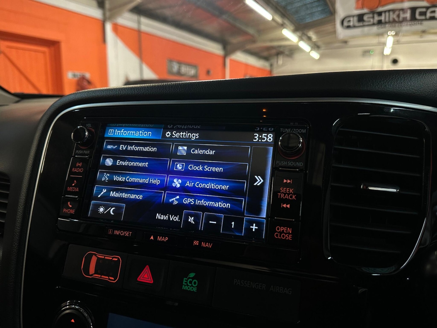 Used Mitsubishi Outlander 2016 for sale - 77175885: Photo 27