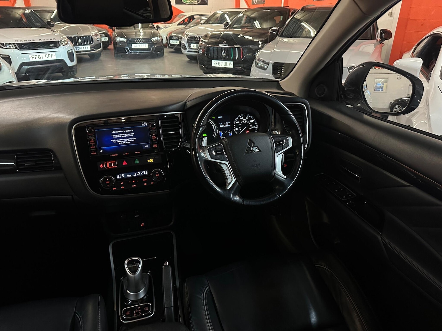 Used Mitsubishi Outlander 2016 for sale - 77175885: Photo 44