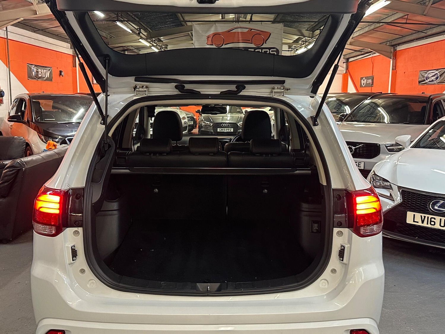 Used Mitsubishi Outlander 2016 for sale - 77175885: Photo 9