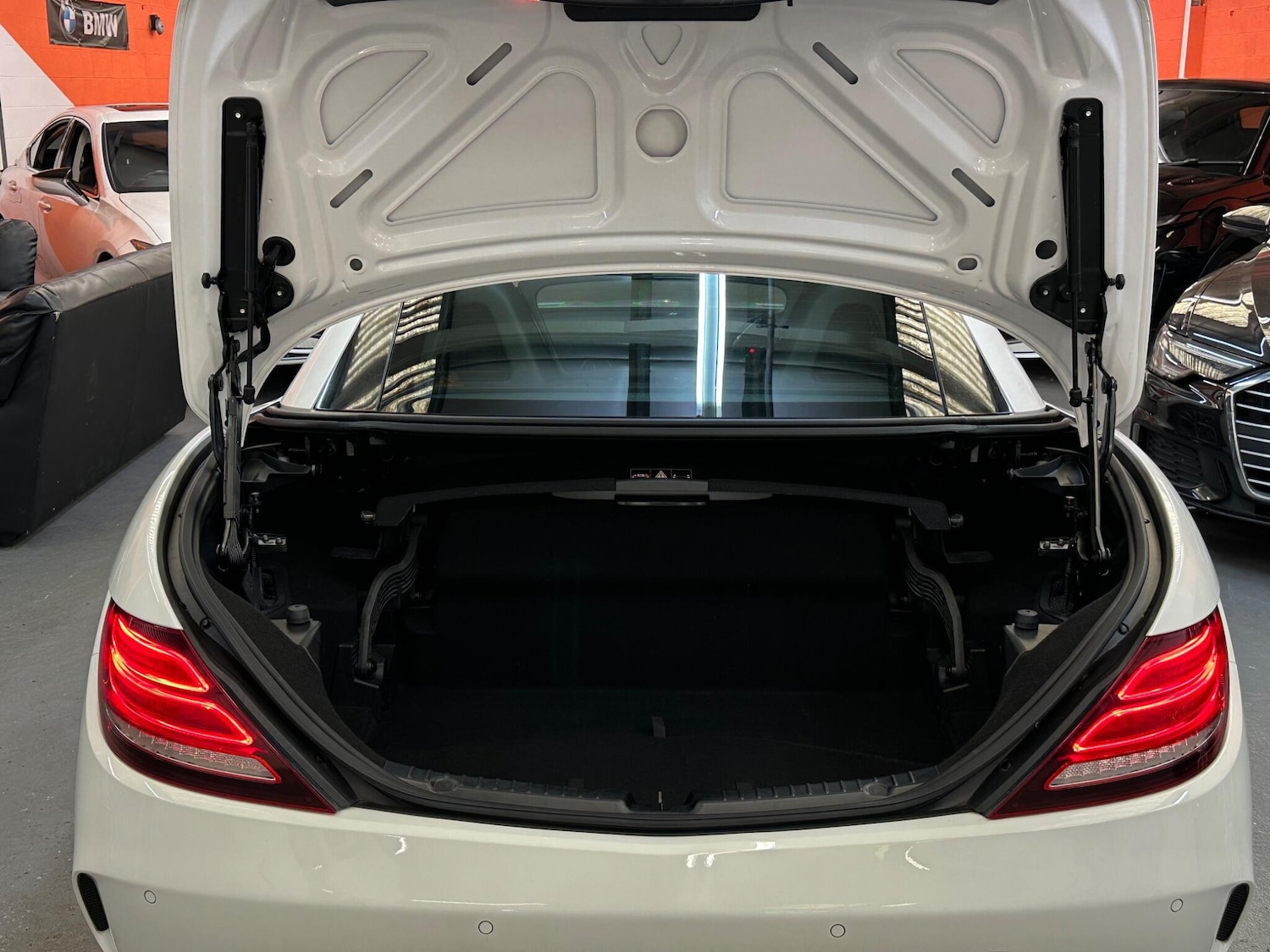 Used Mercedes-Benz SLC for sale - 77925655: Photo 16