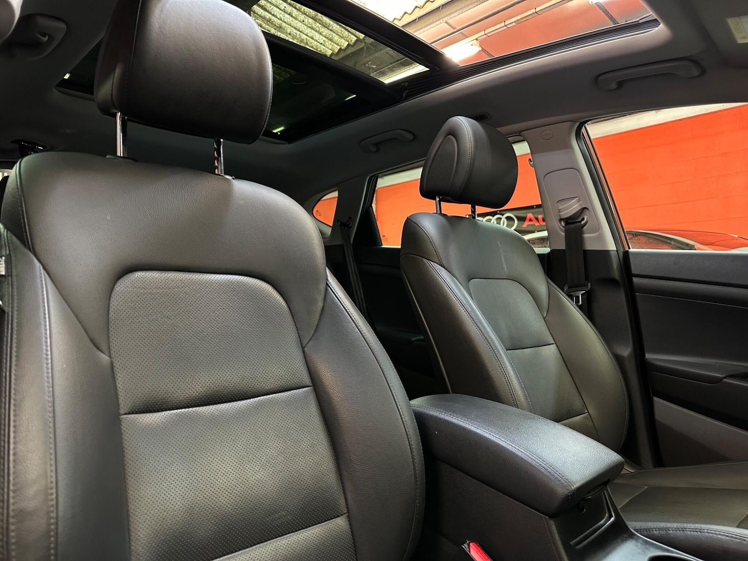 Used Hyundai TUCSON 2017 for sale - 76458080: Photo 16